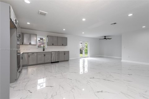 Villa ou maison à vendre à Fort Lauderdale, Floride: 3 chambres, 155.89 m2 № 1158869 - photo 15