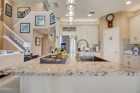 Casa en venta en Orlando, Florida, 4 dormitorios, 316.43 m2 № 1131083 - foto 18