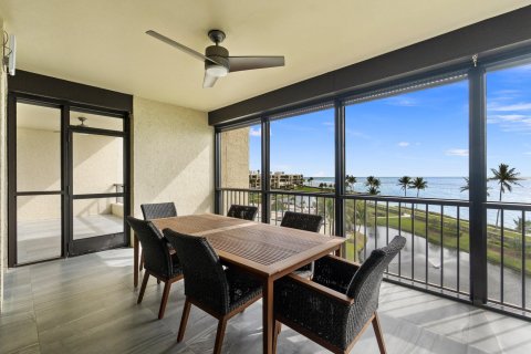 Condo in Stuart, Florida, 3 bedrooms  № 945649 - photo 17