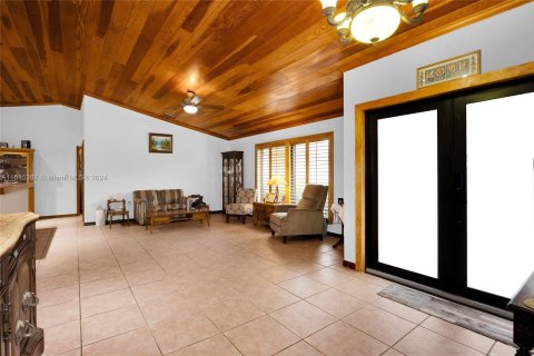 Villa ou maison à vendre à Palmetto Bay, Floride: 5 chambres, 348.94 m2 № 951690 - photo 5