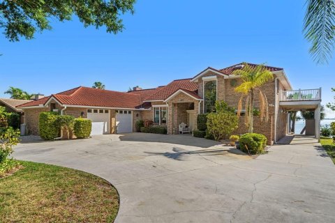 Villa ou maison à vendre à Merrit Island, Floride: 3 chambres, 285.21 m2 № 1148791 - photo 1