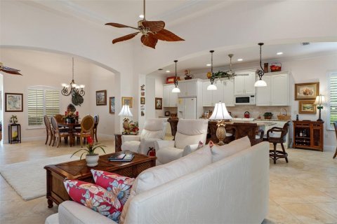 Casa en venta en Weeki Wachee, Florida, 3 dormitorios, 190.08 m2 № 1399581 - foto 11