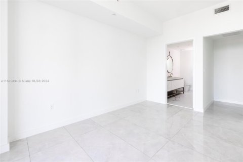 Condo in Miami, Florida, 2 bedrooms  № 1318805 - photo 20