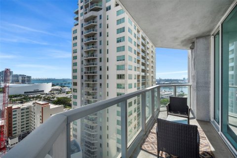 Condo in Miami, Florida, 2 bedrooms  № 1187474 - photo 18