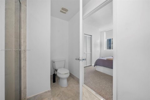 Copropriété à vendre à Miami, Floride: 2 chambres, 87.33 m2 № 1187474 - photo 17