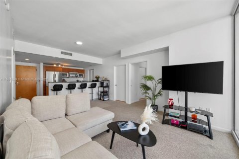 Copropriété à vendre à Miami, Floride: 2 chambres, 87.33 m2 № 1187474 - photo 1