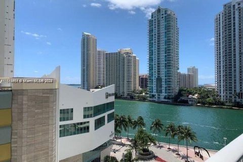 Copropriété à vendre à Miami, Floride: 1 chambre, 96.06 m2 № 951634 - photo 17