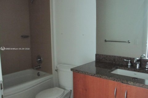 Condo in Miami, Florida, 1 bedroom  № 951634 - photo 11