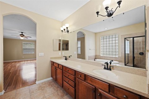 Villa ou maison à vendre à Wesley Chapel, Floride: 4 chambres, 227.15 m2 № 1012374 - photo 20