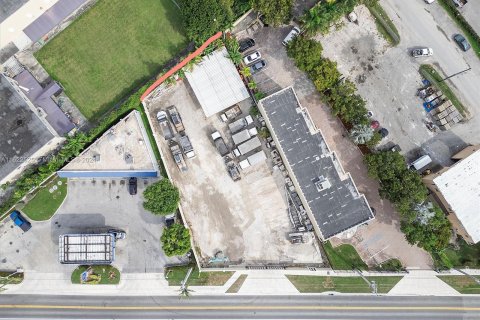 Propiedad comercial en venta en Hialeah Gardens, Florida № 1269330 - foto 2