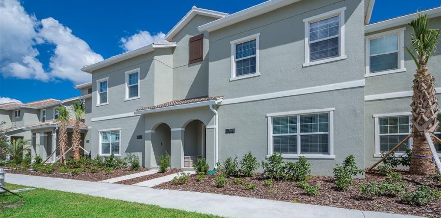 Townhouse in STOREY LAKE in Kissimmee, Florida 4 bedrooms, 177.81 sq.m. № 1334675