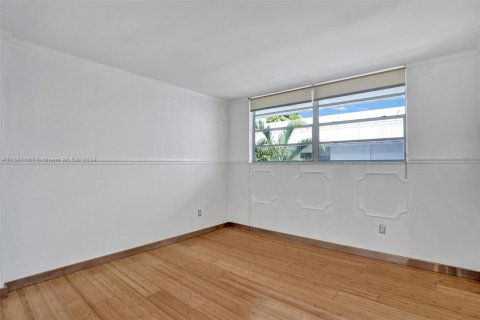 Condominio en venta en Miami, Florida, 2 dormitorios, 91.97 m2 № 1413468 - foto 18