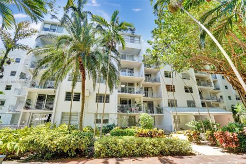 Condominio en venta en Miami, Florida, 2 dormitorios, 91.97 m2 № 1413468 - foto 2