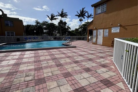 Condominio en venta en Miami, Florida, 2 dormitorios, 99.13 m2 № 1413466 - foto 19