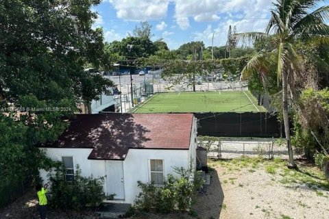 Propiedad comercial en venta en Miami, Florida, 147.81 m2 № 1413469 - foto 4