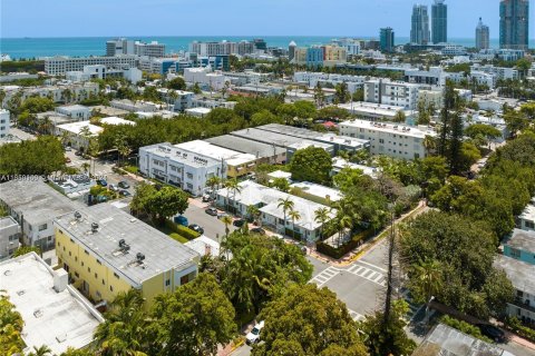 Condominio en venta en Miami Beach, Florida, 1 dormitorio, 56.21 m2 № 1332340 - foto 1