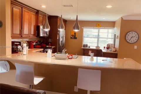 Adosado en venta en Plantation, Florida, 3 dormitorios, 163.97 m2 № 1332433 - foto 11