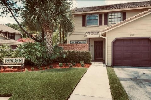 Townhouse in Plantation, Florida 3 bedrooms, 163.97 sq.m. № 1332433 - photo 2