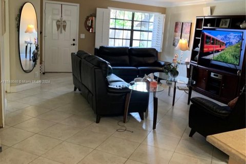 Townhouse in Plantation, Florida 3 bedrooms, 163.97 sq.m. № 1332433 - photo 6