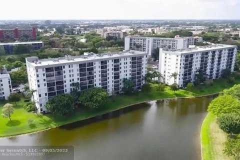 Copropriété à vendre à Pompano Beach, Floride: 2 chambres, 113.53 m2 № 1182329 - photo 5