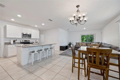 Villa ou maison à vendre à Kissimmee, Floride: 5 chambres, 229.84 m2 № 1263264 - photo 20