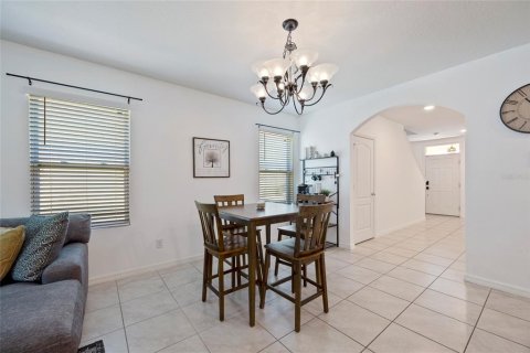 Villa ou maison à vendre à Kissimmee, Floride: 5 chambres, 229.84 m2 № 1263264 - photo 19