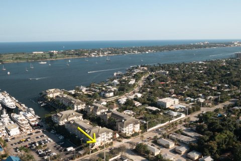Condominio en venta en West Palm Beach, Florida, 1 dormitorio, 97.27 m2 № 285840 - foto 10