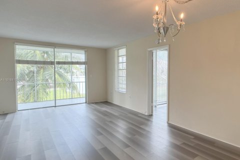 Copropriété à vendre à Aventura, Floride: 2 chambres, 100.61 m2 № 1239621 - photo 6