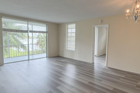 Copropriété à vendre à Aventura, Floride: 2 chambres, 100.61 m2 № 1239621 - photo 5