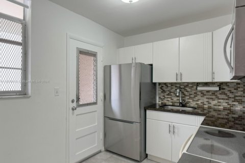 Copropriété à vendre à Aventura, Floride: 2 chambres, 100.61 m2 № 1239621 - photo 11