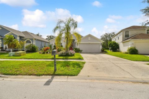 House in Davenport, Florida 3 bedrooms, 140.65 sq.m. № 1239583 - photo 2