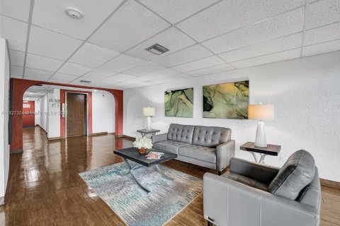 Condominio en venta en Wilton Manors, Florida, 2 dormitorios, 92.9 m2 № 993272 - foto 26