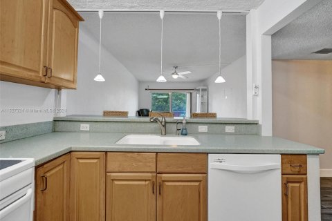 Condominio en venta en Wilton Manors, Florida, 2 dormitorios, 92.9 m2 № 993272 - foto 9
