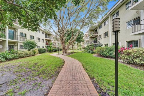 Condominio en venta en Wilton Manors, Florida, 2 dormitorios, 92.9 m2 № 993272 - foto 2
