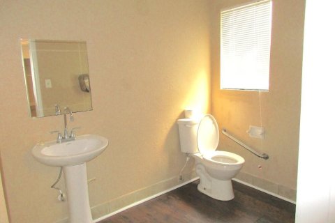 Immobilier commercial à vendre à Jacksonville, Floride: 145.02 m2 № 773948 - photo 9