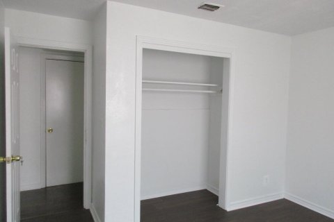 Immobilier commercial à vendre à Jacksonville, Floride: 145.02 m2 № 773948 - photo 13