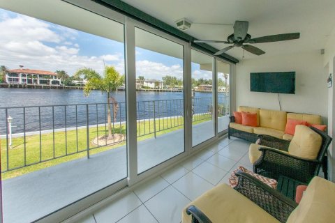 Copropriété à vendre à Pompano Beach, Floride: 2 chambres, 102.19 m2 № 1127927 - photo 23