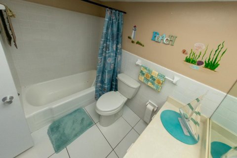 Copropriété à vendre à Pompano Beach, Floride: 2 chambres, 102.19 m2 № 1127927 - photo 15