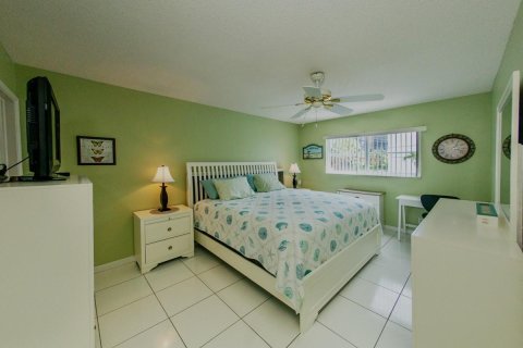 Condo in Pompano Beach, Florida, 2 bedrooms  № 1127927 - photo 18