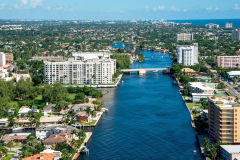 Condo in Pompano Beach, Florida, 2 bedrooms  № 1127927 - photo 13