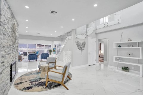 Villa ou maison à vendre à Pompano Beach, Floride: 5 chambres, 256.04 m2 № 1282556 - photo 11