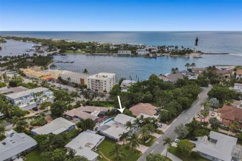 Villa ou maison à vendre à Pompano Beach, Floride: 5 chambres, 256.04 m2 № 1282556 - photo 28