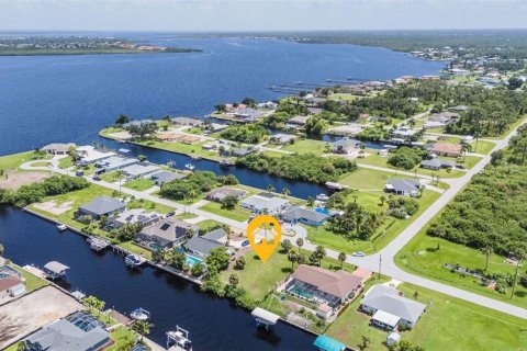 Terreno en venta en Port Charlotte, Florida № 1352559 - foto 3