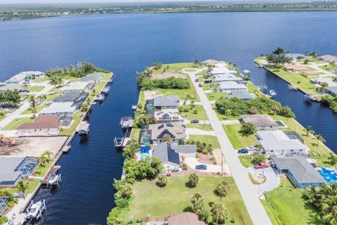 Terreno en venta en Port Charlotte, Florida № 1352559 - foto 6