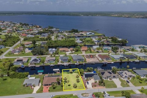 Terreno en venta en Port Charlotte, Florida № 1352559 - foto 2