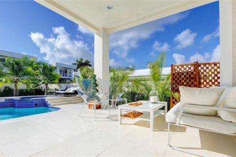 Villa ou maison à louer à Hollywood, Floride: 5 chambres, 386.94 m2 № 1309787 - photo 30