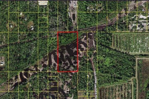 Terreno en venta en Saint Cloud, Florida № 1360981 - foto 1