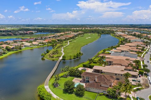 House in Jupiter, Florida 4 bedrooms, 353.77 sq.m. № 1223322 - photo 5