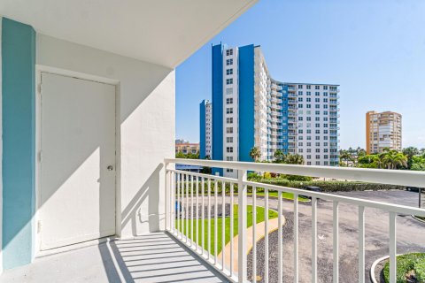 Copropriété à vendre à Pompano Beach, Floride: 1 chambre, 72 m2 № 1223299 - photo 9