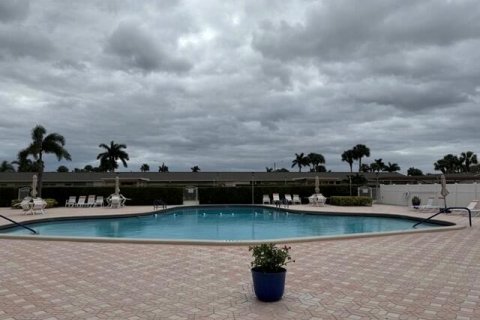 Casa en venta en West Palm Beach, Florida, 2 dormitorios, 77.02 m2 № 913813 - foto 1